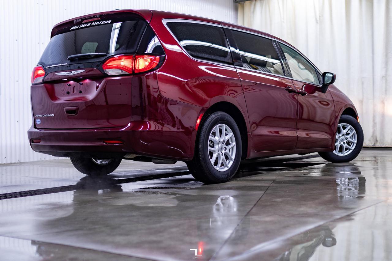 2022 Chrysler Grand Caravan SXT BCam Red Deer AB