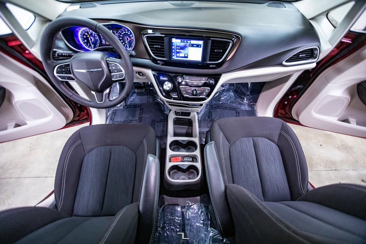 2022 Chrysler Grand Caravan SXT BCam Red Deer AB