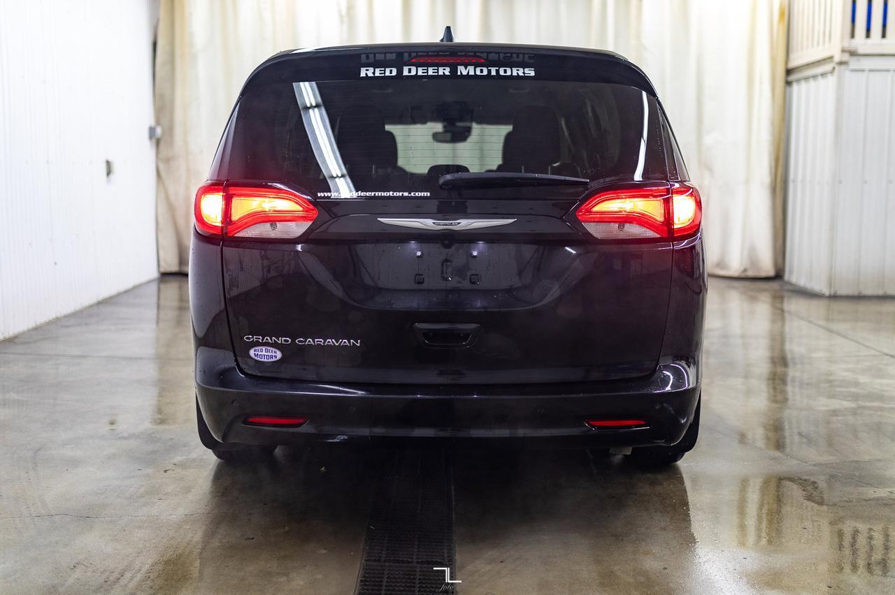 2022 Chrysler Grand Caravan SXT Nav BCam Red Deer AB