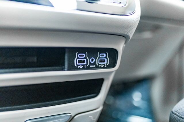 2022 Chrysler Grand Caravan SXT Nav BCam Red Deer AB