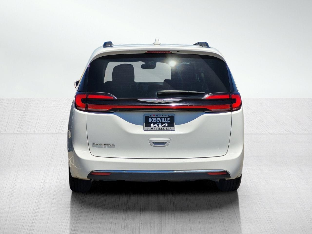 2022 Chrysler PACIFICA TOURING L Roseville CA
