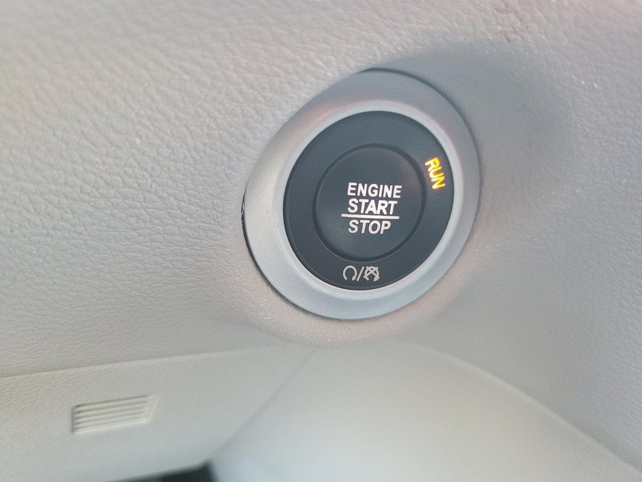 2022 Chrysler PACIFICA TOURING L Roseville CA
