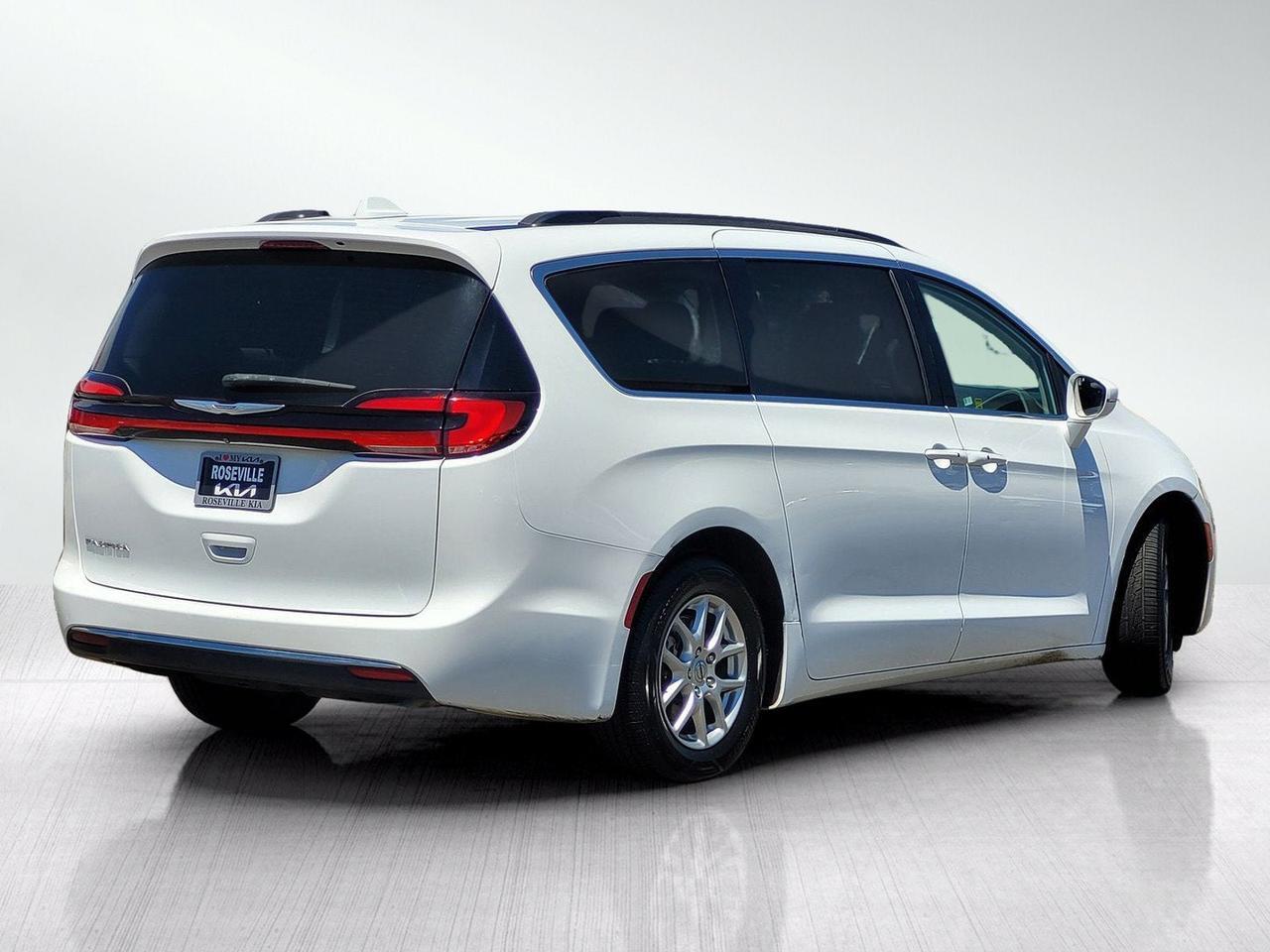 2022 Chrysler PACIFICA TOURING L Roseville CA
