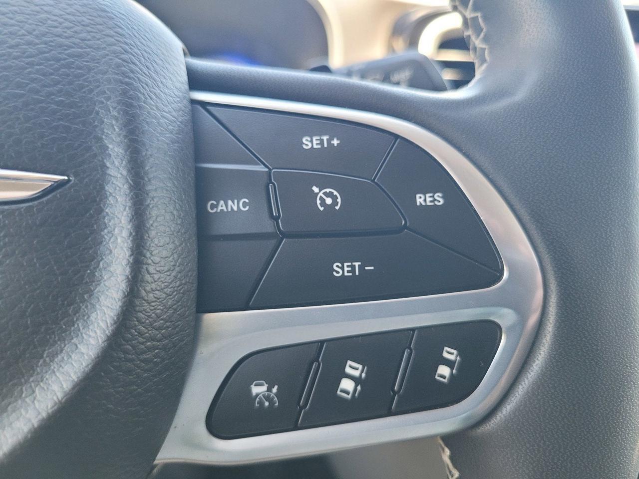 2022 Chrysler PACIFICA TOURING L Roseville CA