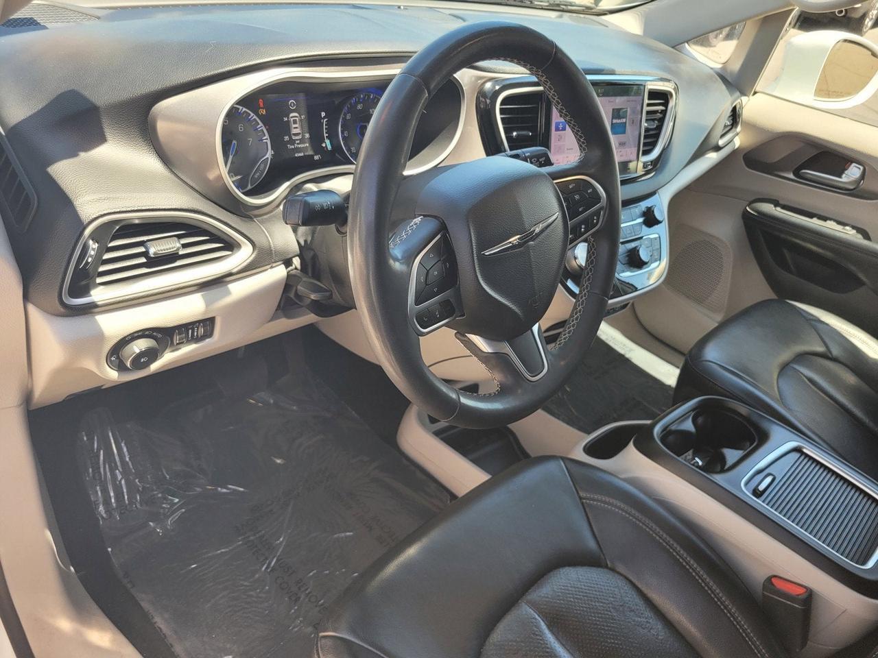 2022 Chrysler PACIFICA TOURING L Roseville CA