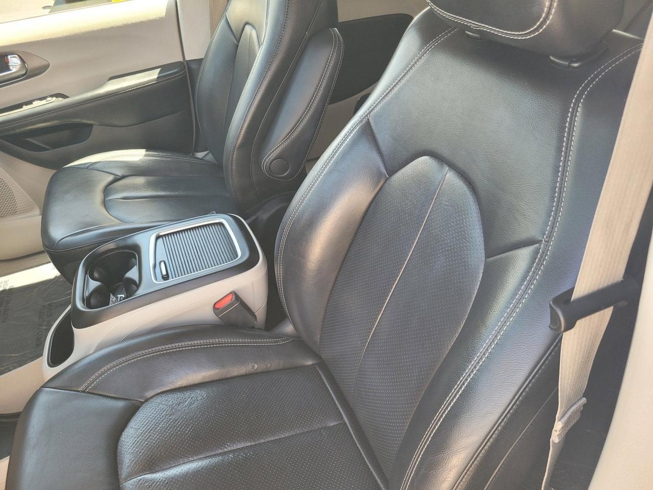 2022 Chrysler PACIFICA TOURING L Roseville CA