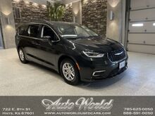 2022_Chrysler_PACIFICA TOURNG-L__ Hays KS