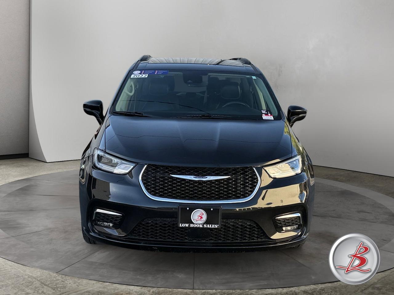 2022 Chrysler PACIFICA Touring L