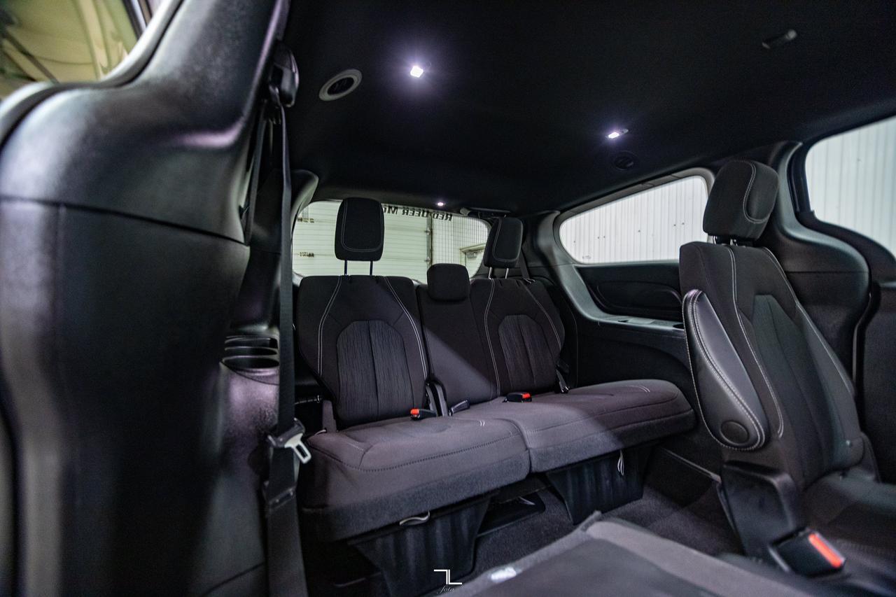 2022 Chrysler Pacifica AWD Touring BCam PSeat Quads Red Deer AB