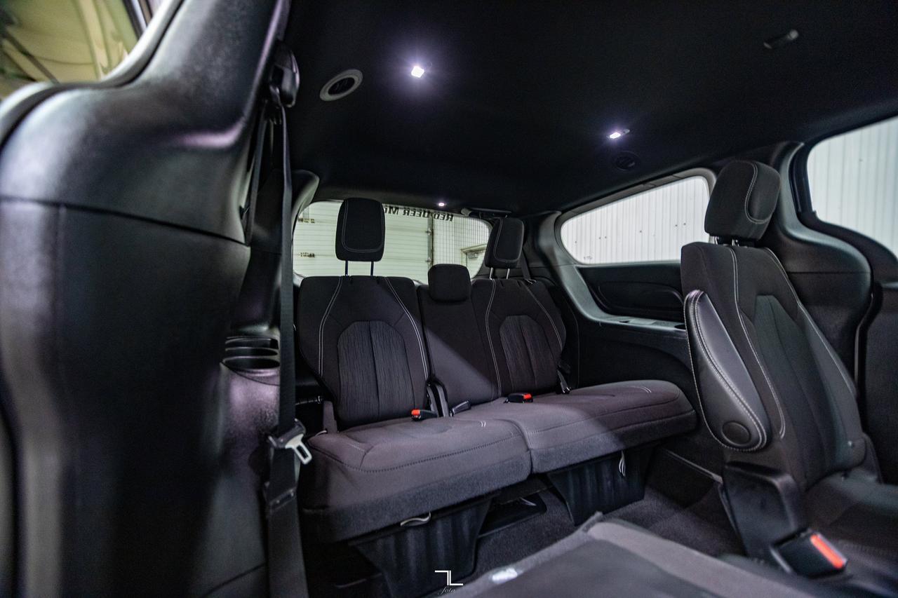 2022 Chrysler Pacifica AWD Touring BCam PSeat Quads Red Deer AB