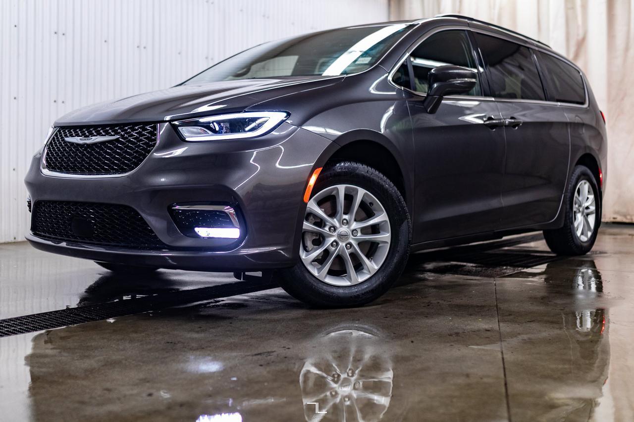 2022 Chrysler Pacifica AWD Touring BCam PSeat Quads Red Deer AB