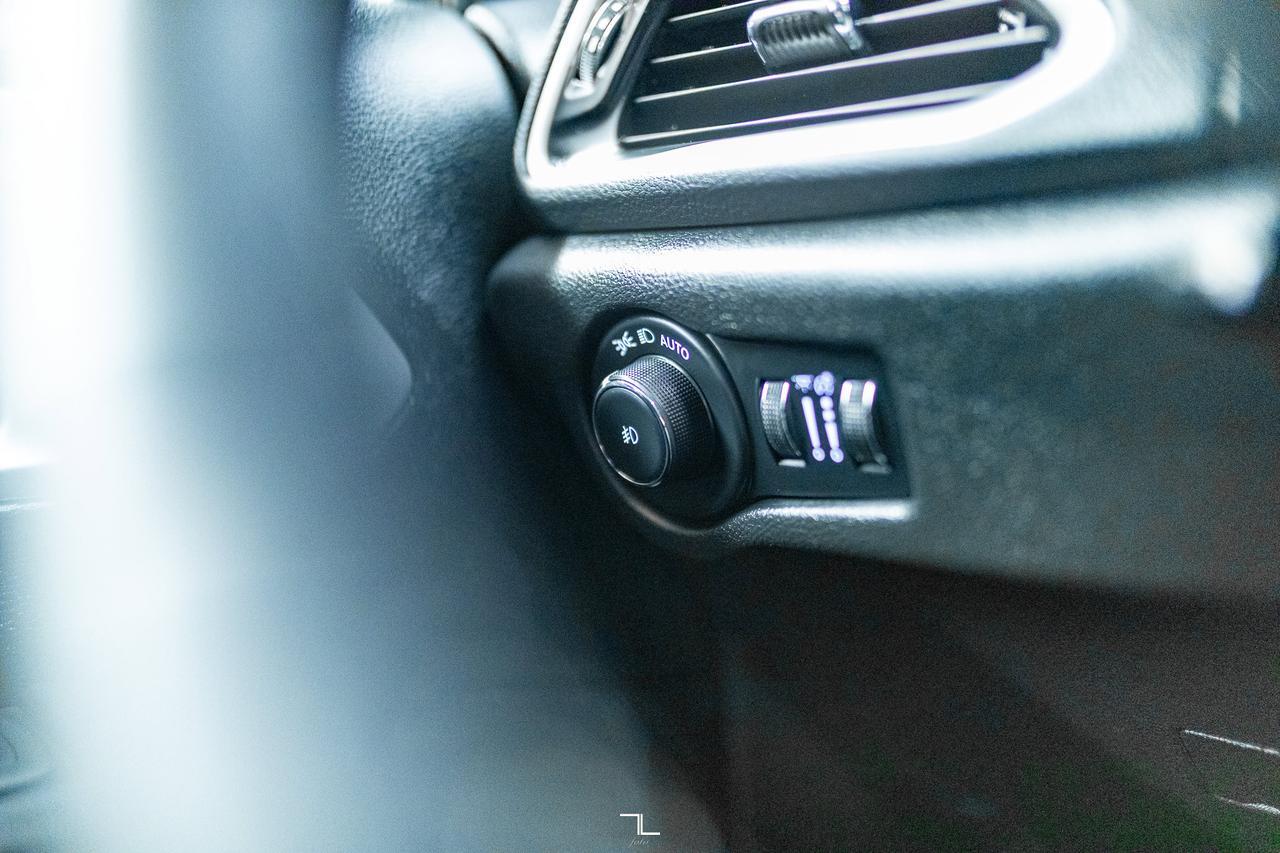 2022 Chrysler Pacifica AWD Touring BCam PSeat Quads Red Deer AB