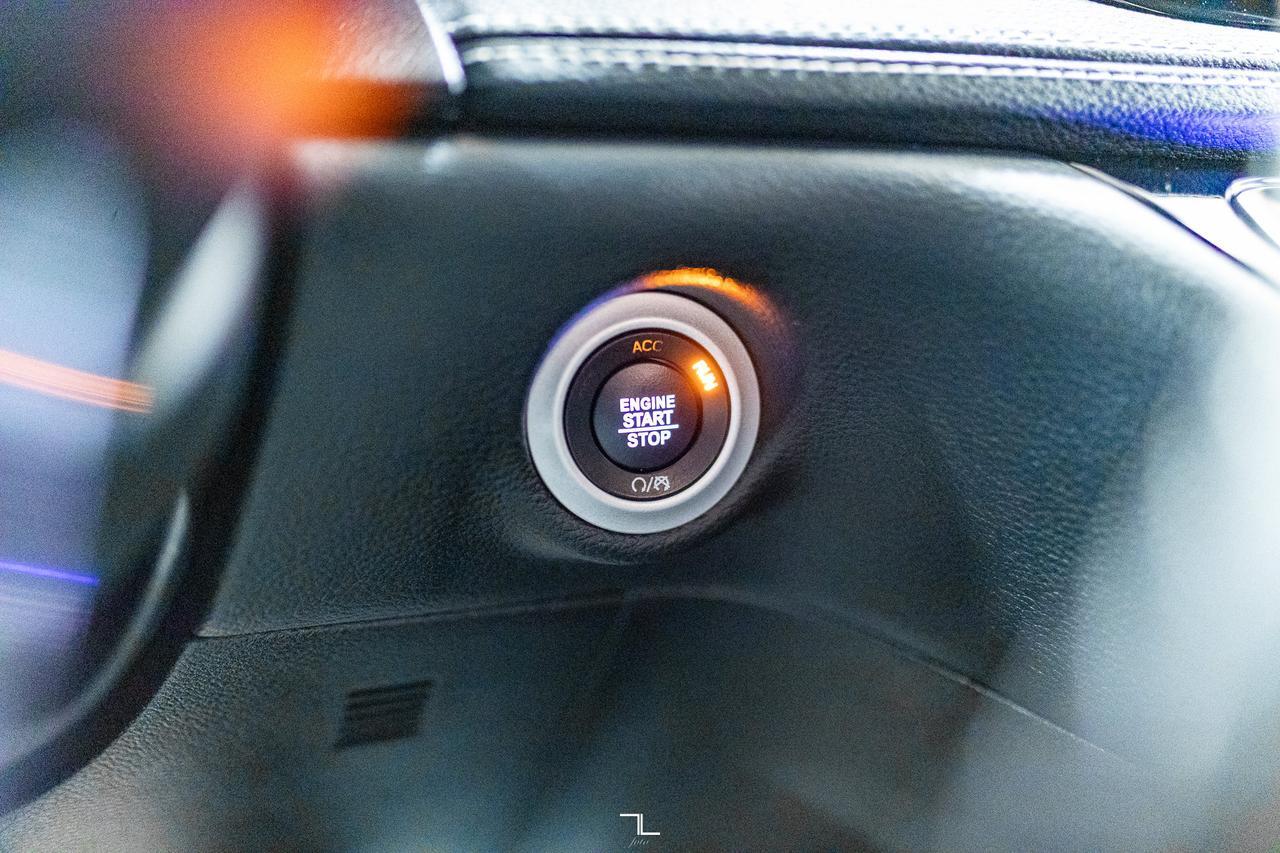 2022 Chrysler Pacifica AWD Touring BCam PSeat Quads Red Deer AB