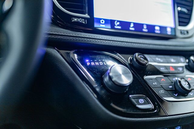 2022 Chrysler Pacifica AWD Touring BCam Red Deer AB