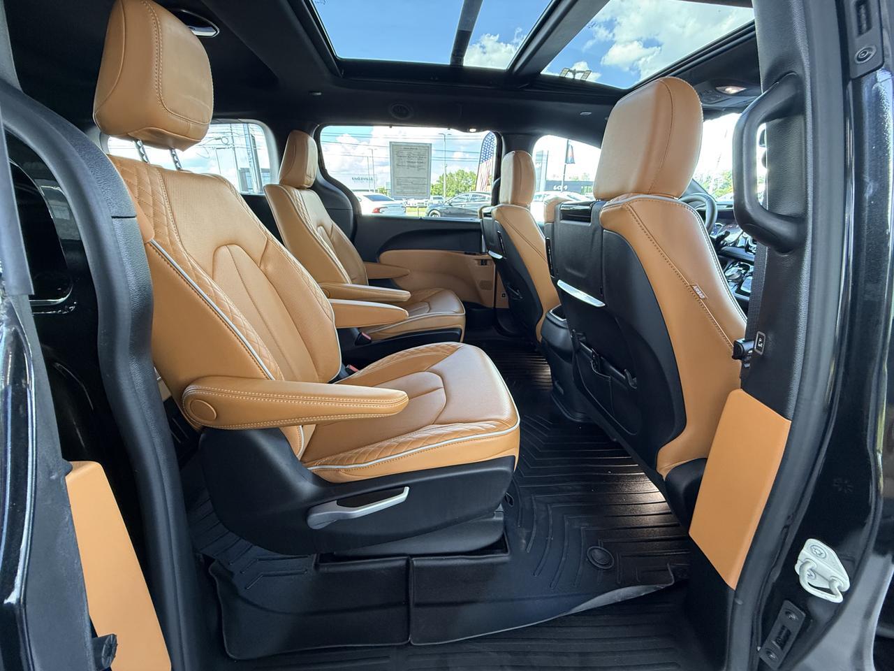 2022 Chrysler Pacifica Hybrid Hybrid Pinnacle Knoxville TN