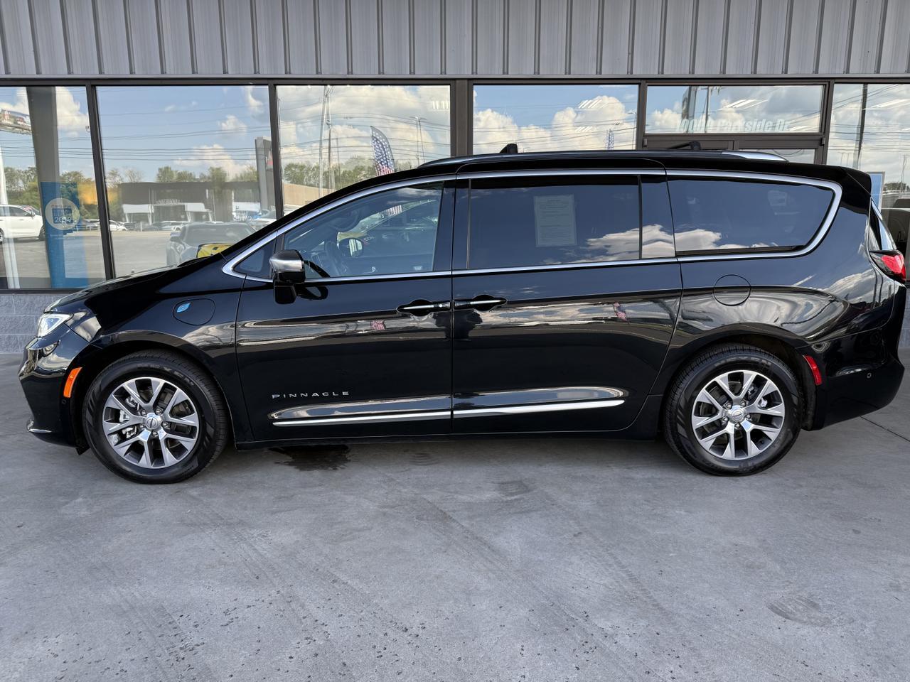 2022 Chrysler Pacifica Hybrid Hybrid Pinnacle Knoxville TN