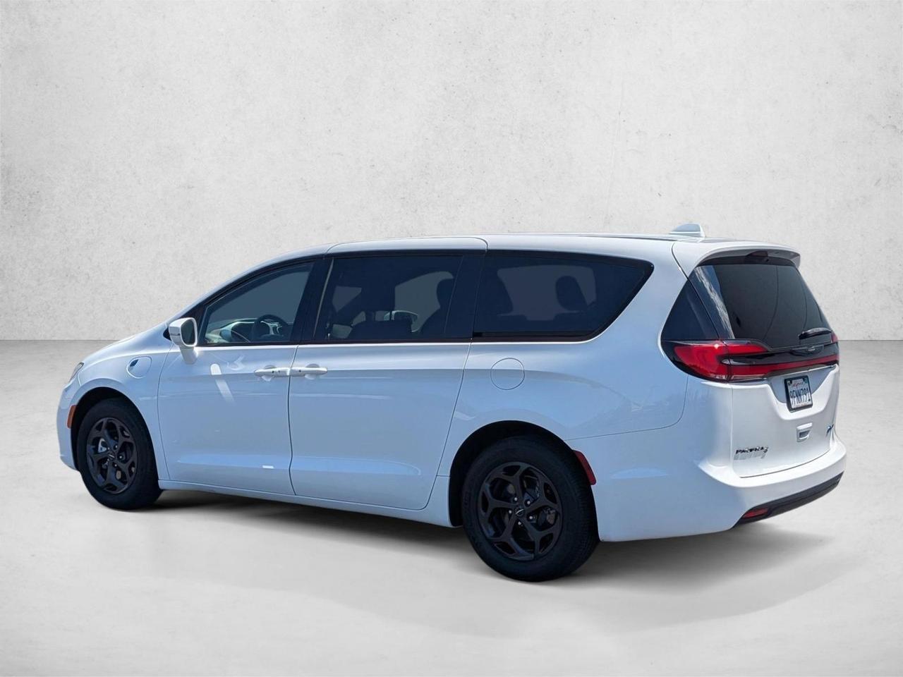 2022 Chrysler Pacifica Hybrid Touring L Roseville CA
