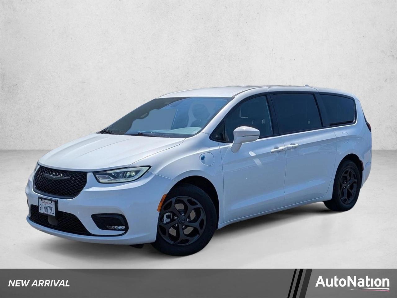 2022 Chrysler Pacifica Hybrid Touring L
