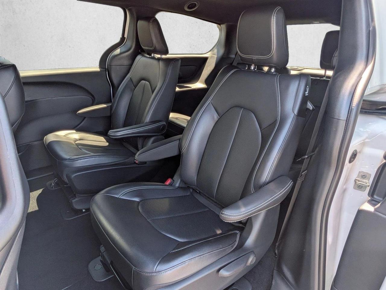 2022 Chrysler Pacifica Hybrid Touring L Roseville CA