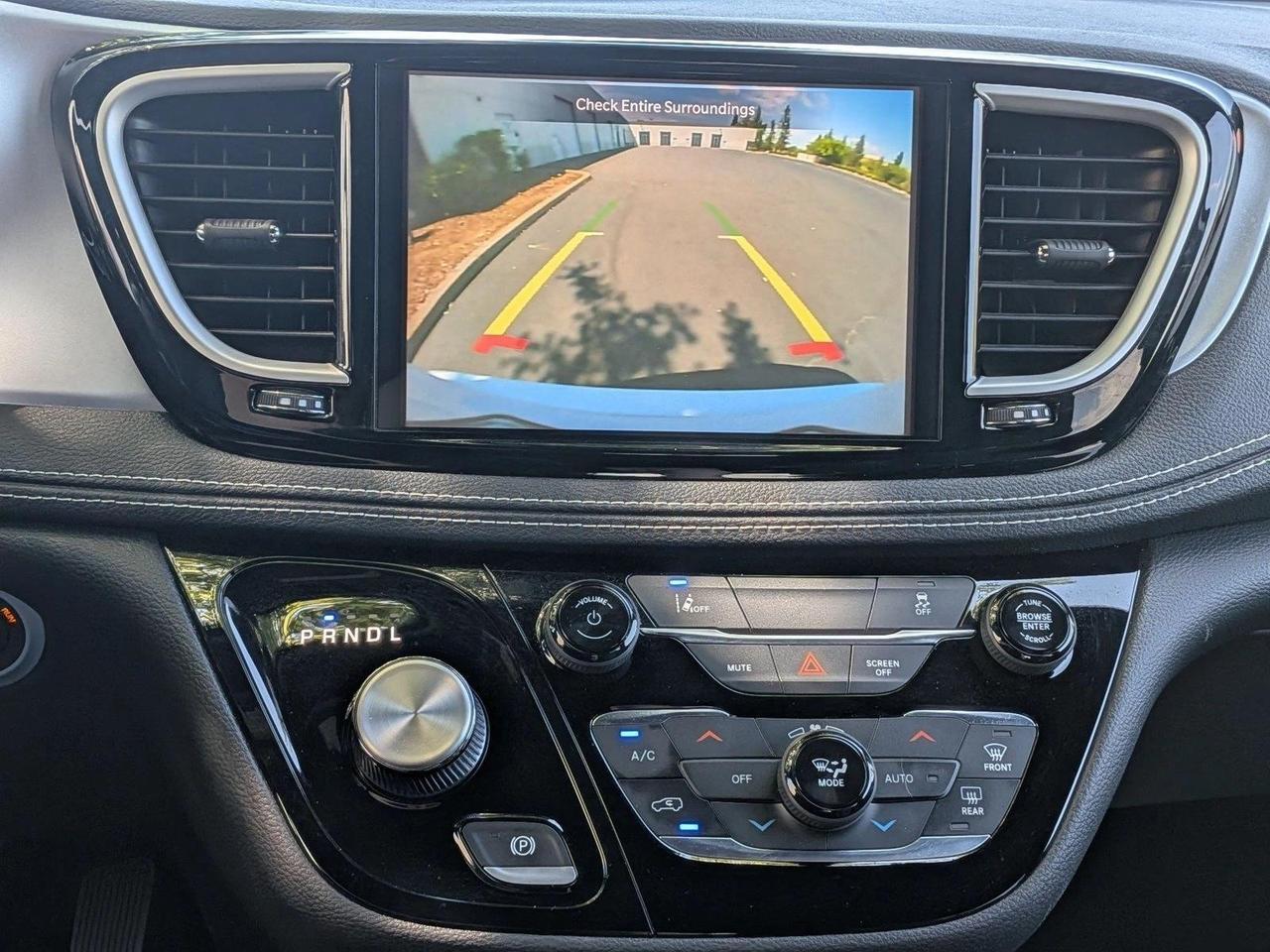 2022 Chrysler Pacifica Hybrid Touring L Roseville CA