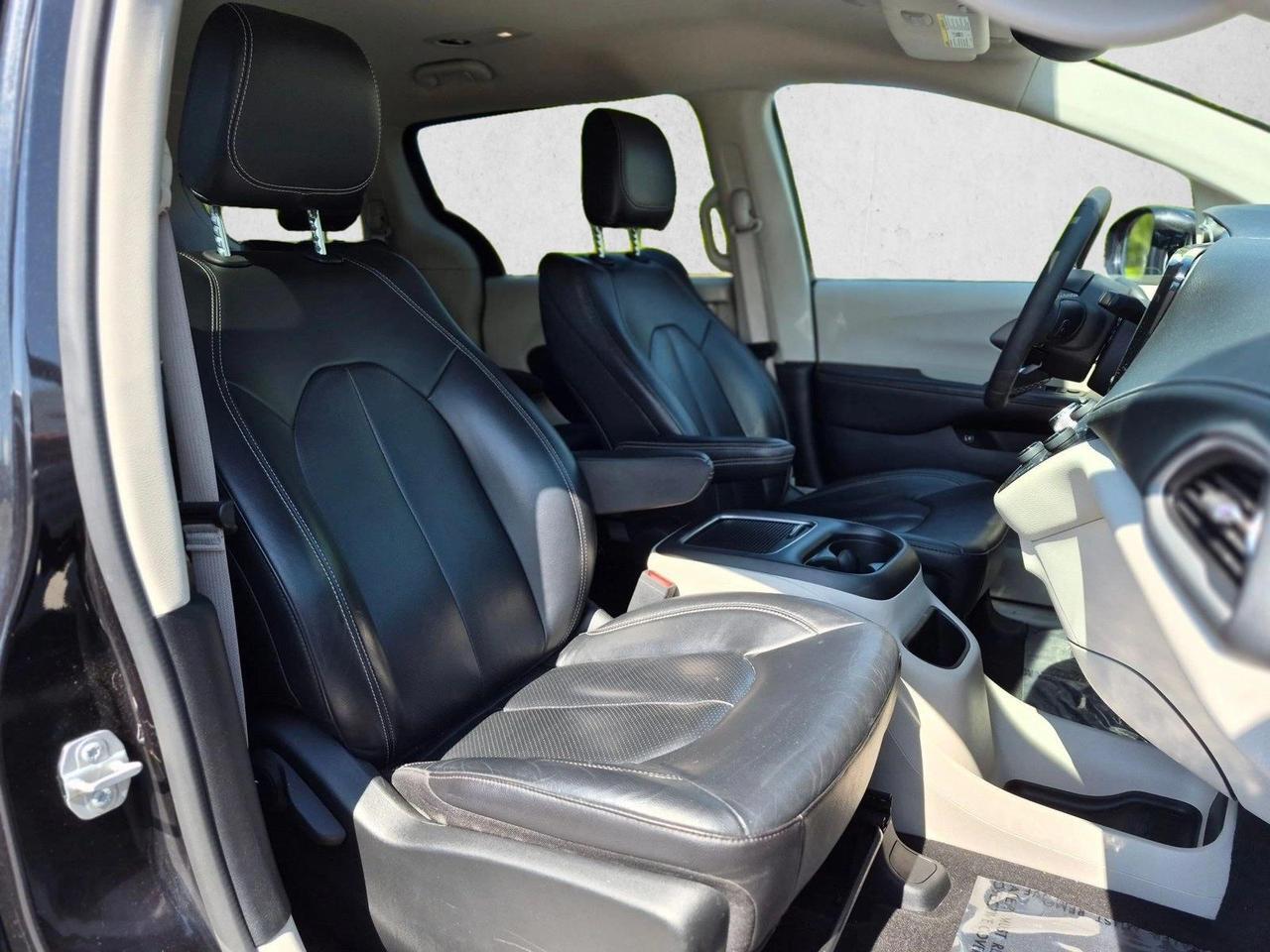 2022 Chrysler Pacifica Hybrid Touring L Roseville CA