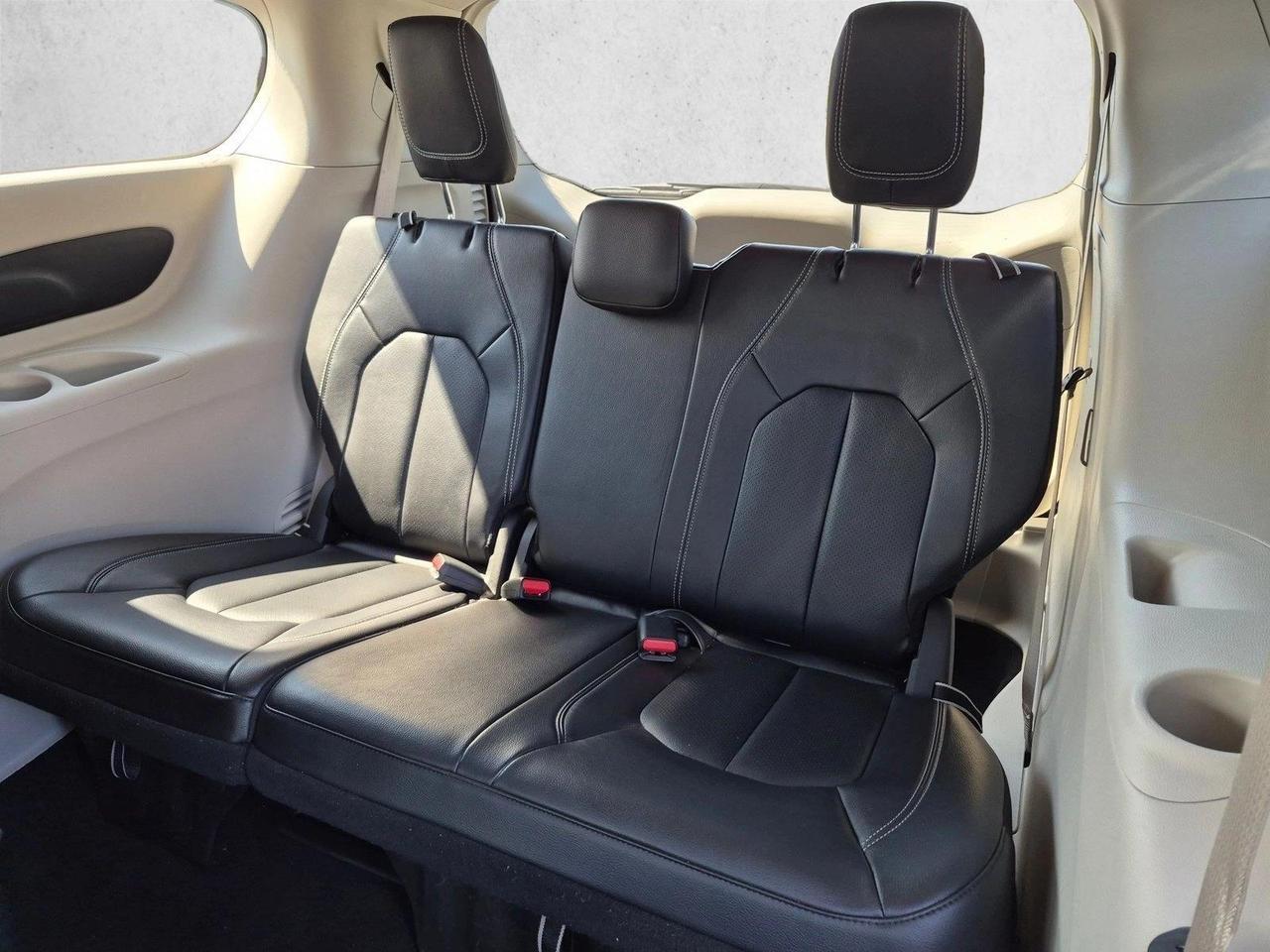 2022 Chrysler Pacifica Hybrid Touring L Roseville CA