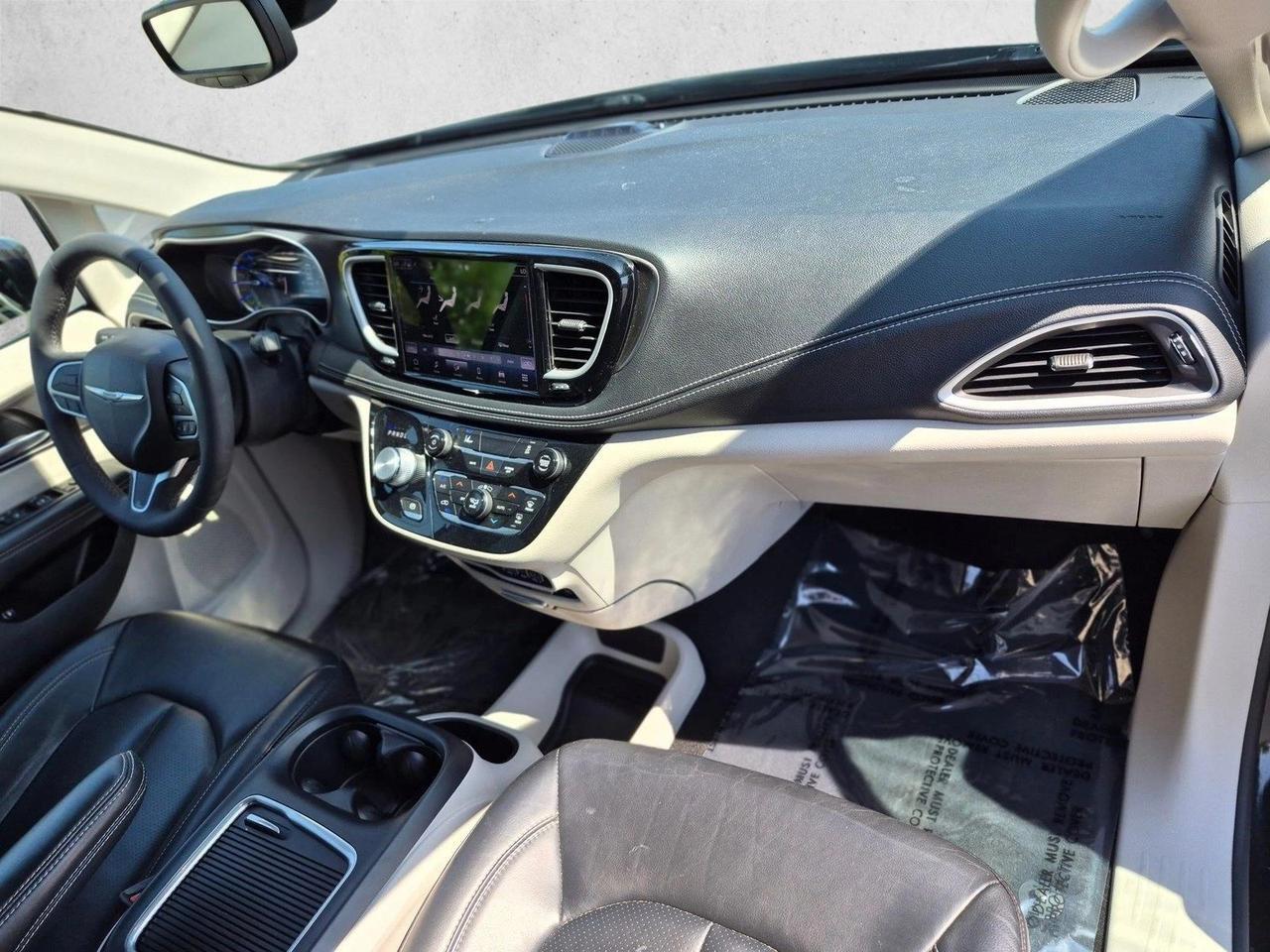 2022 Chrysler Pacifica Hybrid Touring L Roseville CA