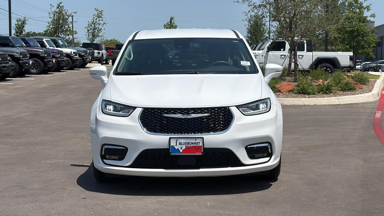 2022 Chrysler Pacifica Hybrid Touring L