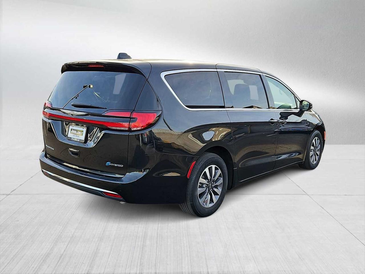2022 Chrysler Pacifica Hybrid Touring L Irving TX