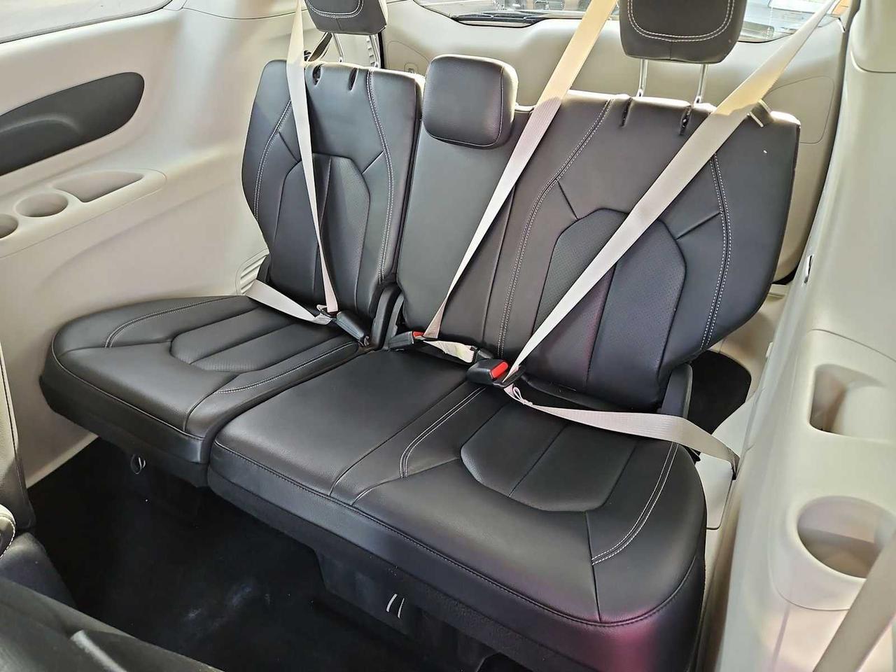 2022 Chrysler Pacifica Hybrid Touring L Irving TX