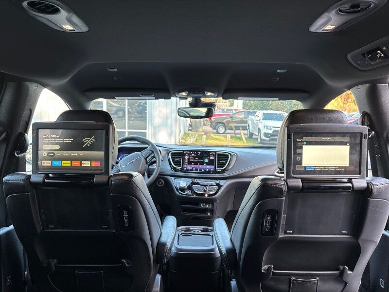 2022 Chrysler Pacifica Hybrid Touring L Seffner FL