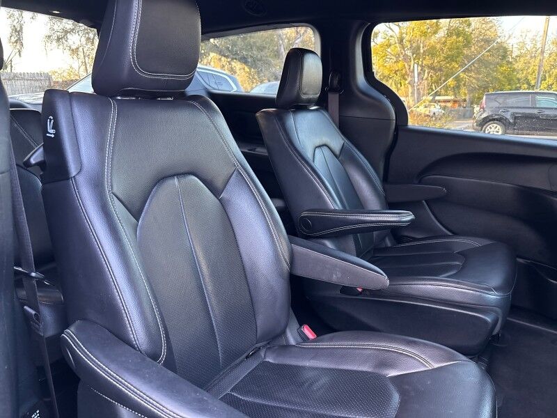 2022 Chrysler Pacifica Hybrid Touring L Seffner FL