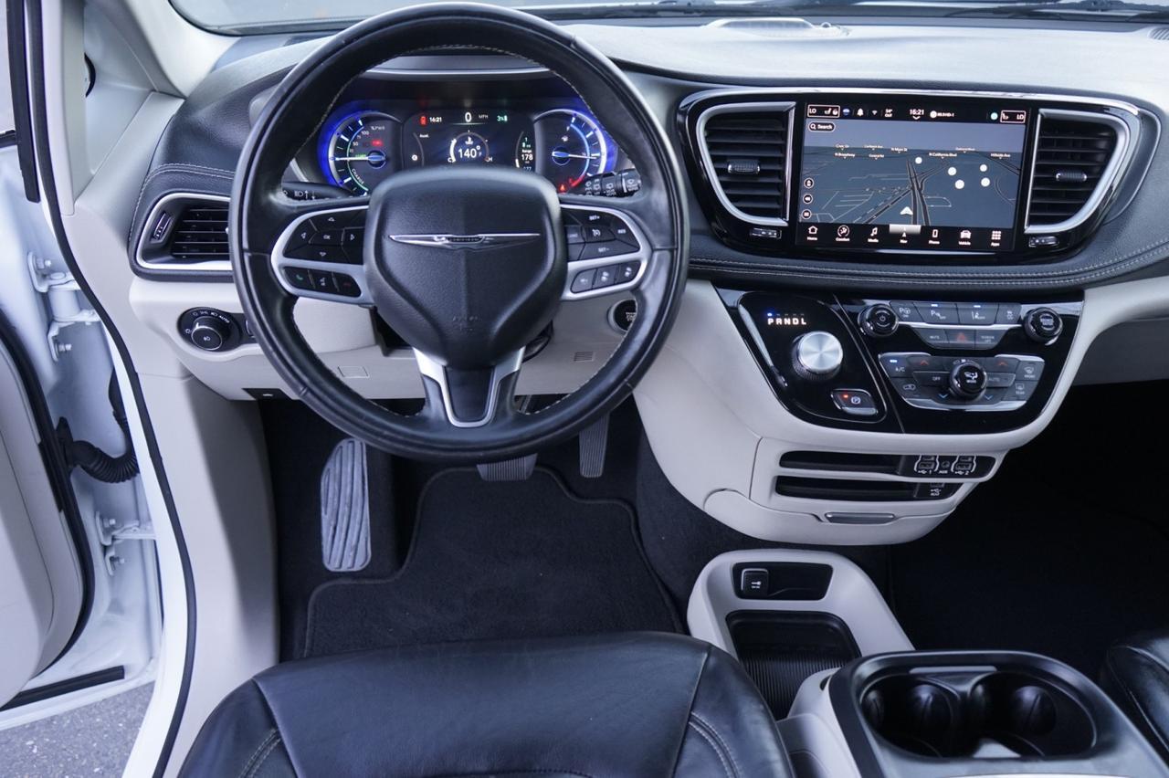 2022 Chrysler Pacifica Hybrid Touring L Walnut Creek CA