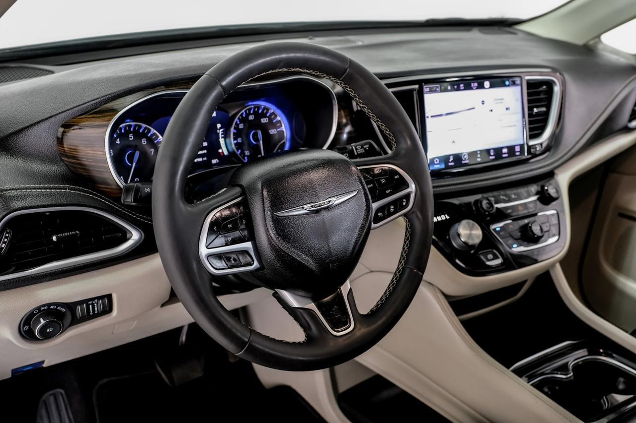 2022 Chrysler Pacifica LIMITED BLIND SPOT NAVIGATION PANORAMA LEATHER HEATED & COOLED S Carrollton TX