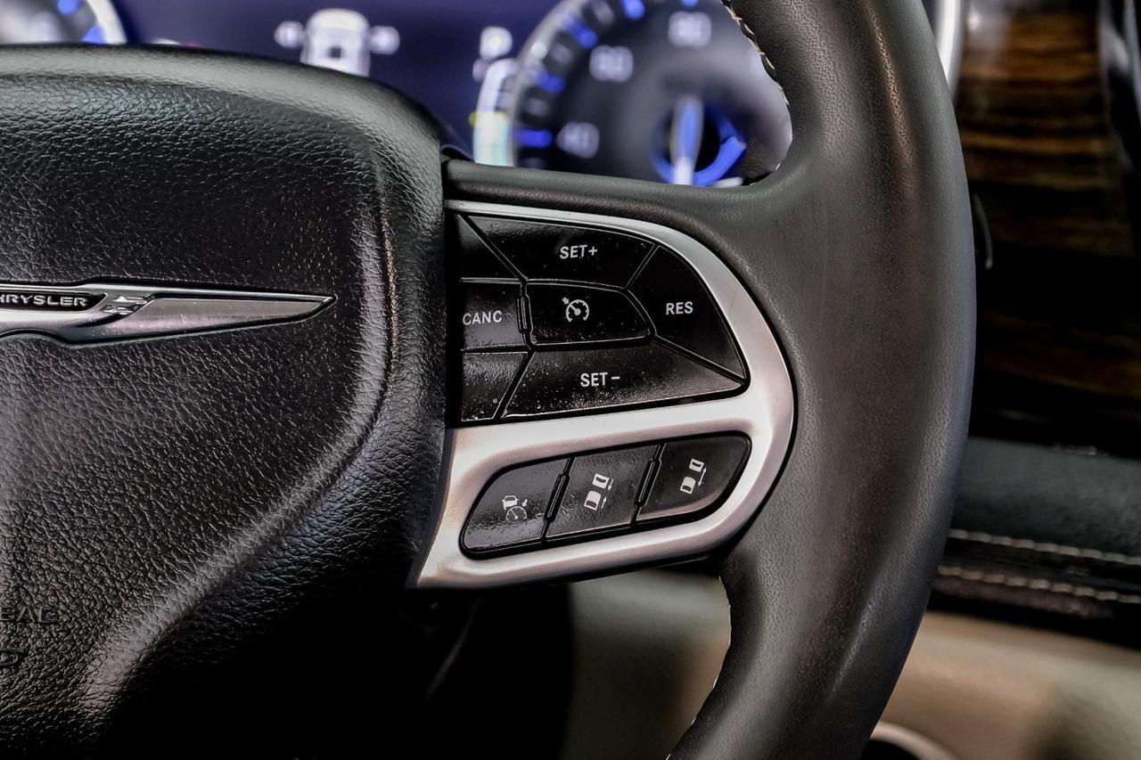 2022 Chrysler Pacifica LIMITED BLIND SPOT NAVIGATION PANORAMA LEATHER HEATED & COOLED S Carrollton TX