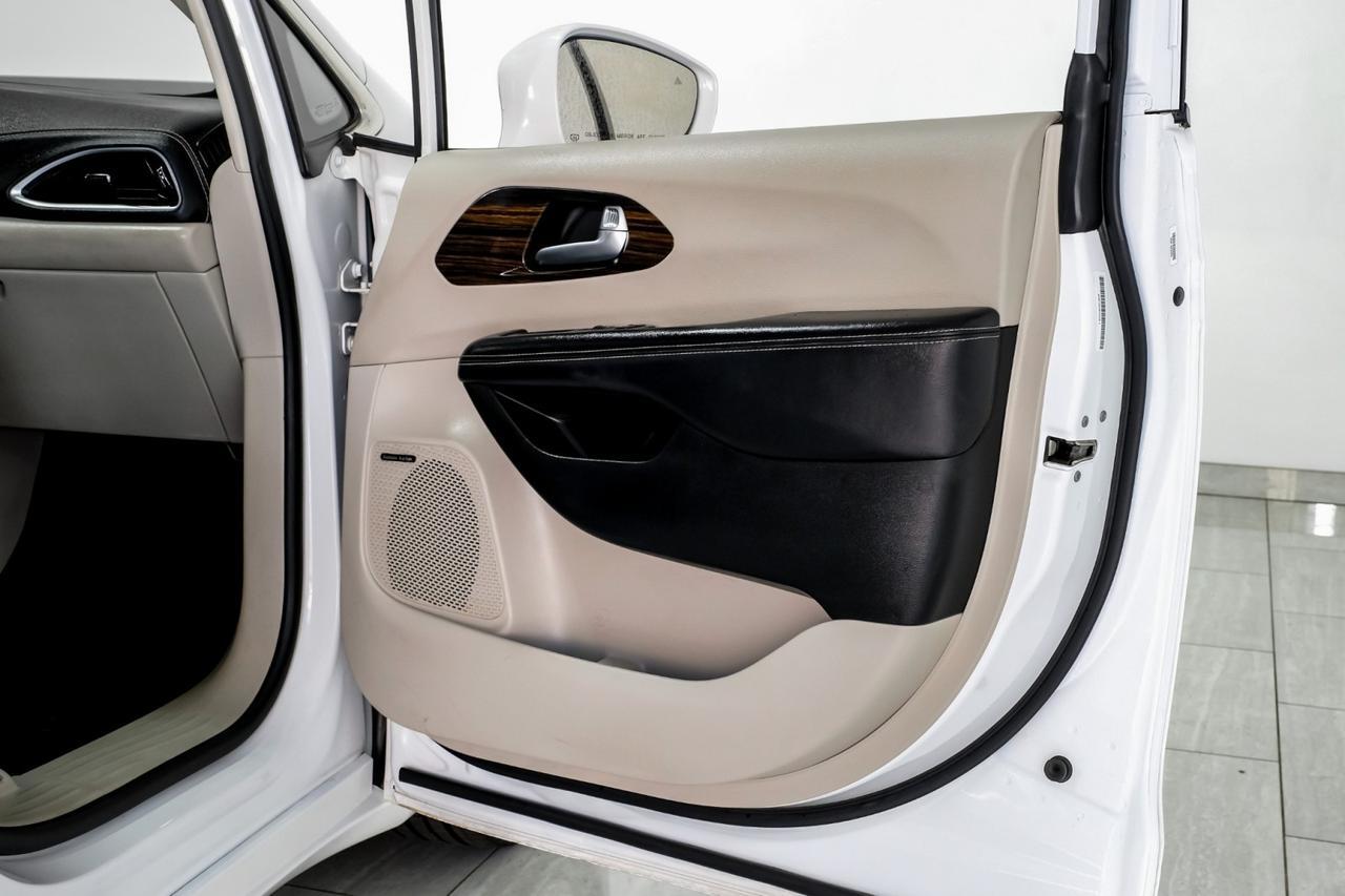 2022 Chrysler Pacifica LIMITED BLIND SPOT NAVIGATION PANORAMA LEATHER HEATED & COOLED SEATS REAR CAMERA Carrollton TX