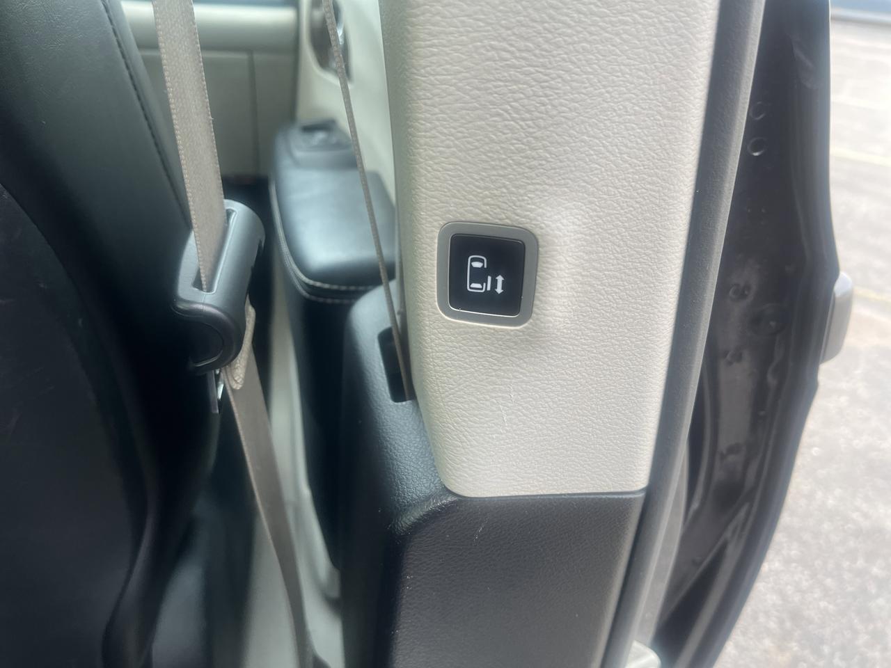 2022 Chrysler Pacifica Limited FWD w/AdaptiveCruise Sunroof Nav Saukville WI