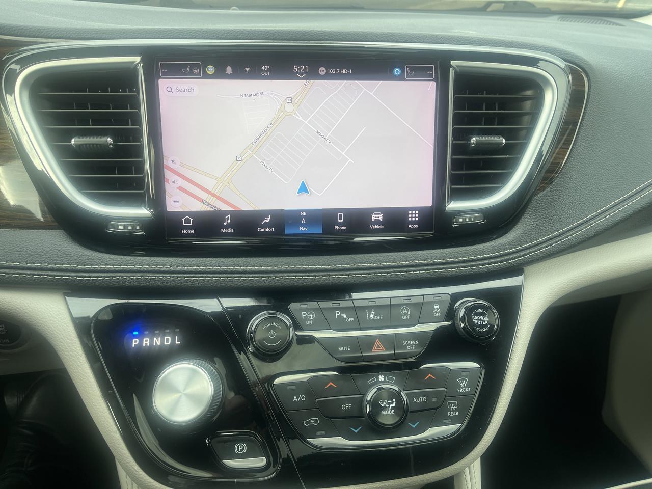 2022 Chrysler Pacifica Limited FWD w/AdaptiveCruise Sunroof Nav Saukville WI