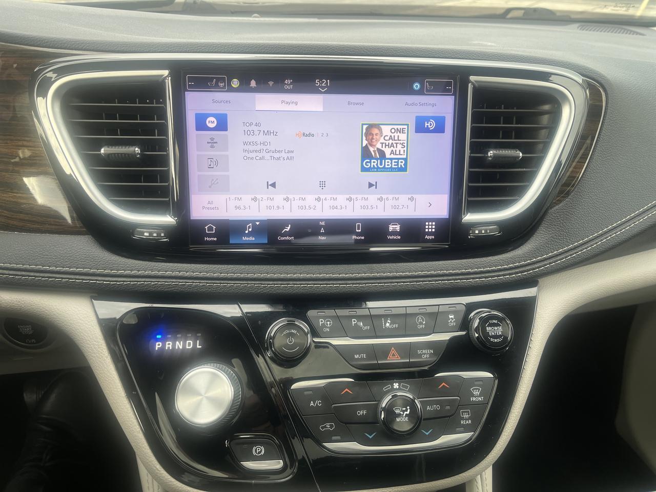 2022 Chrysler Pacifica Limited FWD w/AdaptiveCruise Sunroof Nav Saukville WI