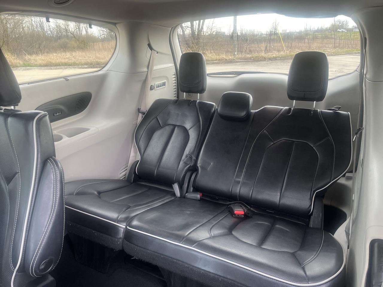 2022 Chrysler Pacifica Limited FWD w/AdaptiveCruise Sunroof Nav Saukville WI