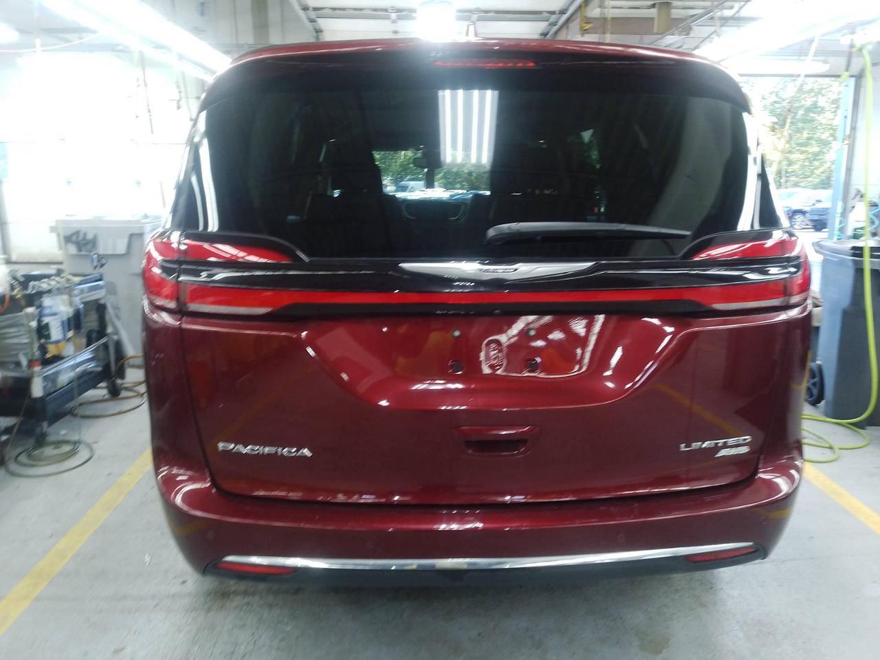 2022 Chrysler Pacifica Limited Knoxville TN