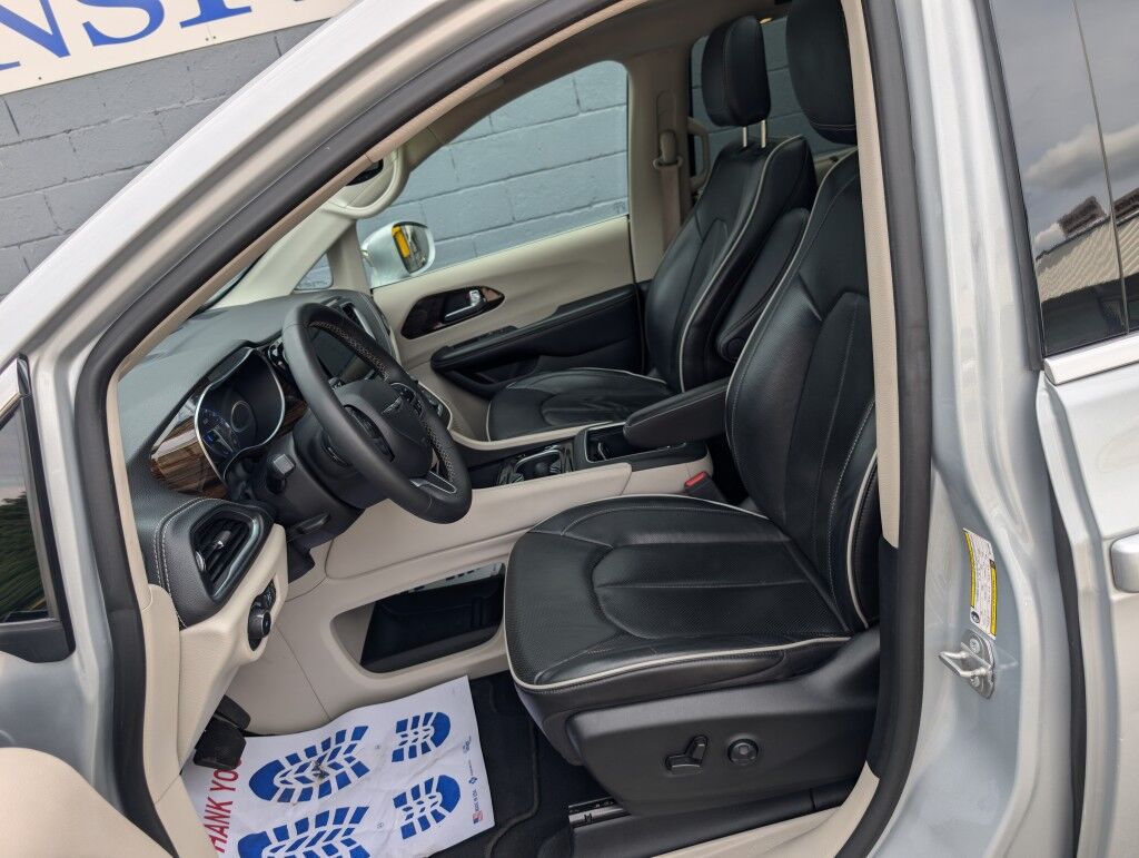 2022 Chrysler Pacifica Limited Owego NY