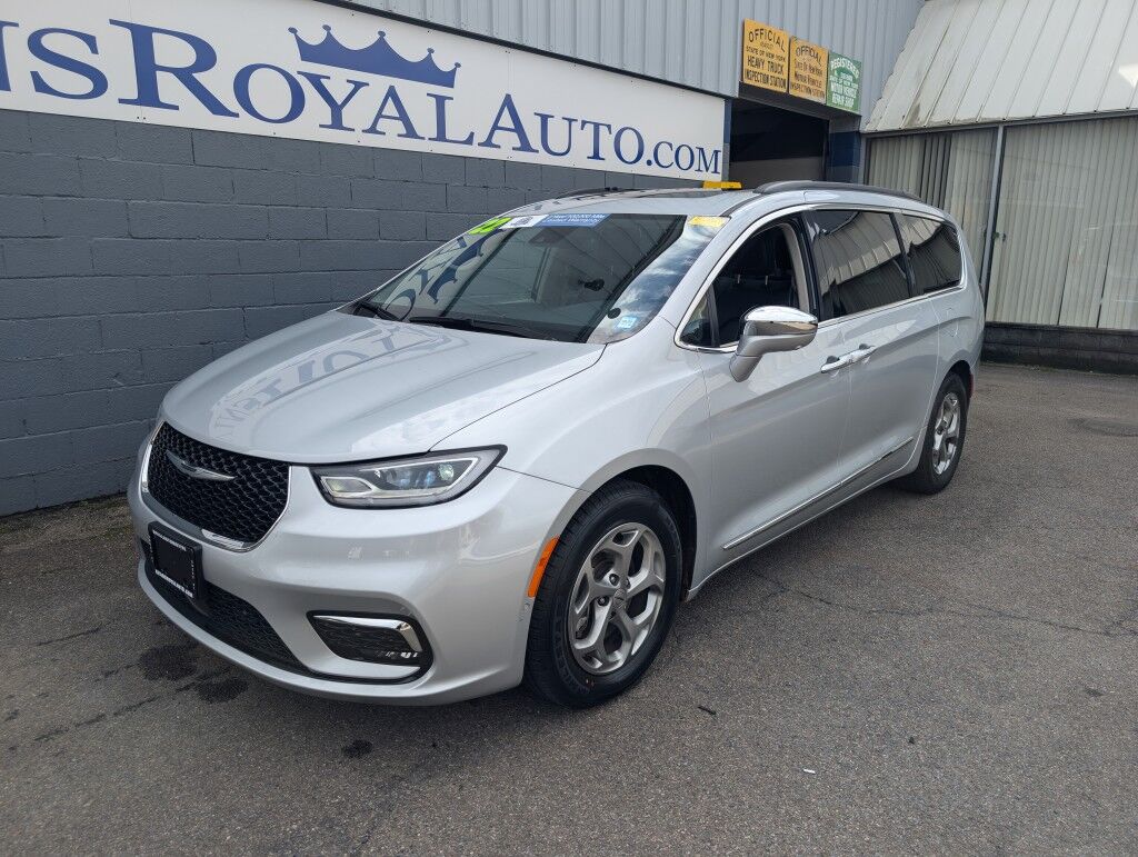 2022 Chrysler Pacifica Limited Owego NY