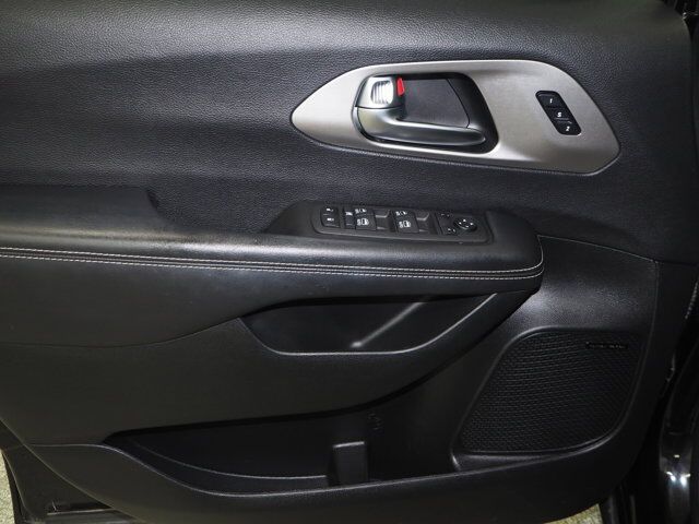 2022 Chrysler Pacifica Limited New Braunfels TX