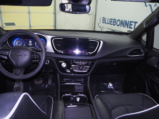 2022 Chrysler Pacifica Limited New Braunfels TX