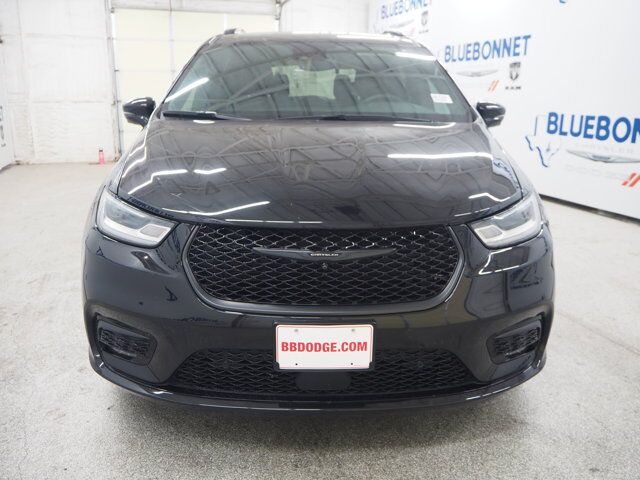2022 Chrysler Pacifica Limited New Braunfels TX