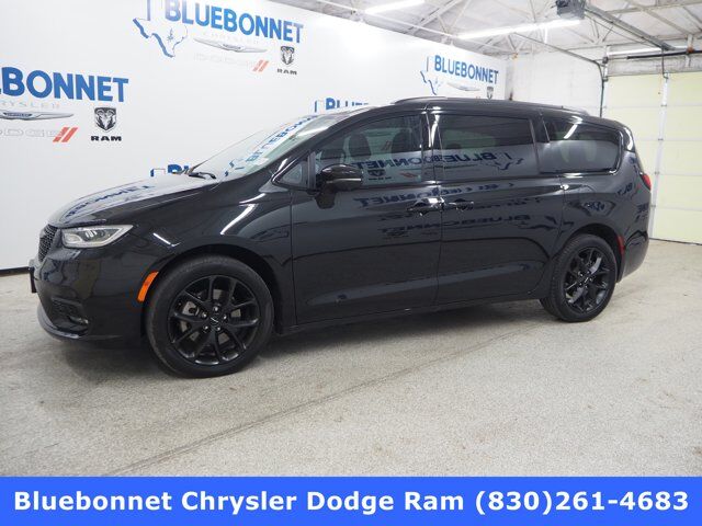 2022 Chrysler Pacifica Limited New Braunfels TX