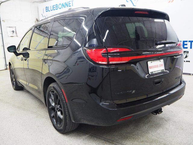2022 Chrysler Pacifica Limited New Braunfels TX