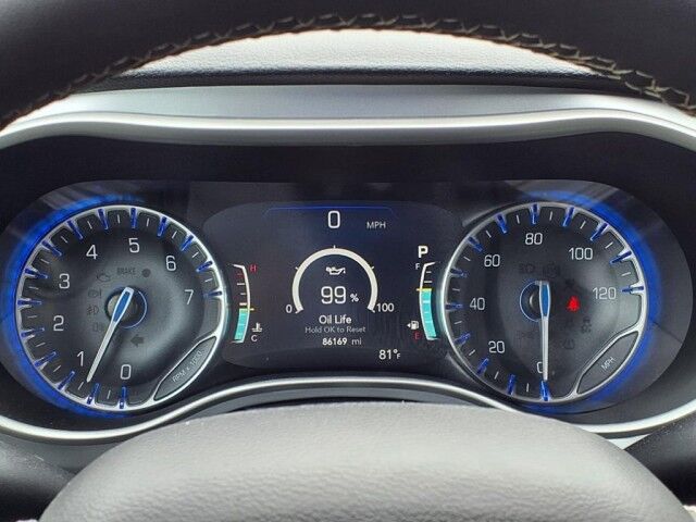 2022 Chrysler Pacifica Touring  TX