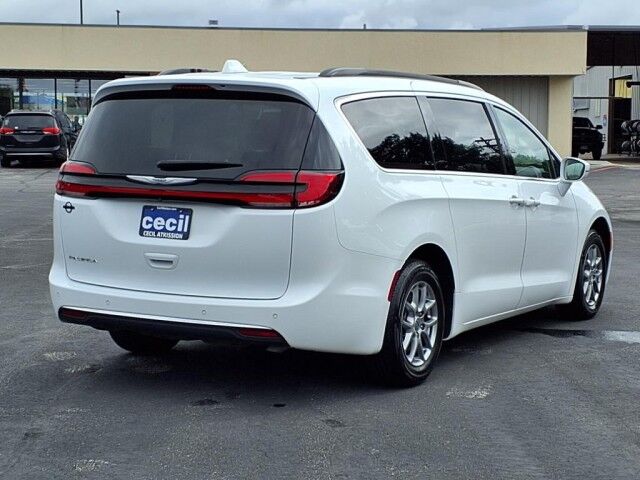 2022 Chrysler Pacifica Touring  TX